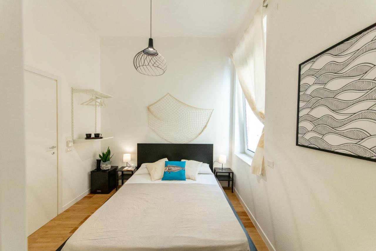 Lele'S Rooms Cagliari Bagian luar foto